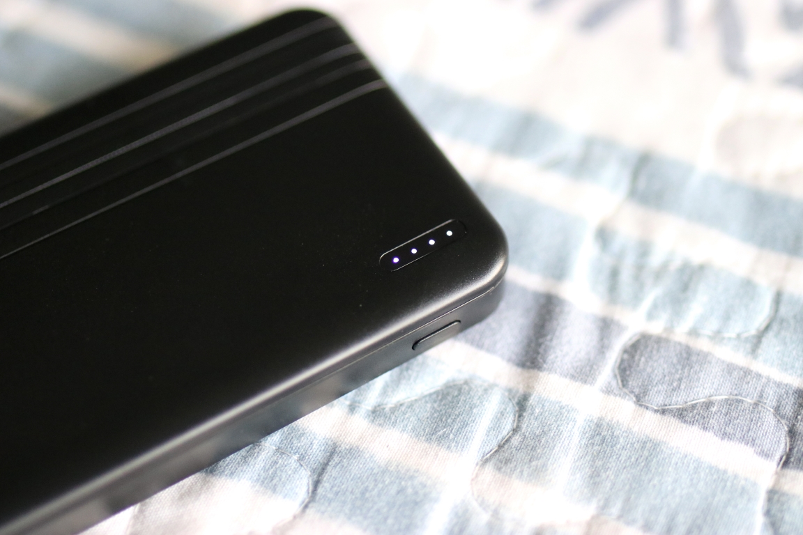 Momax IPower PD 10000mAh Power Bank - GLINT