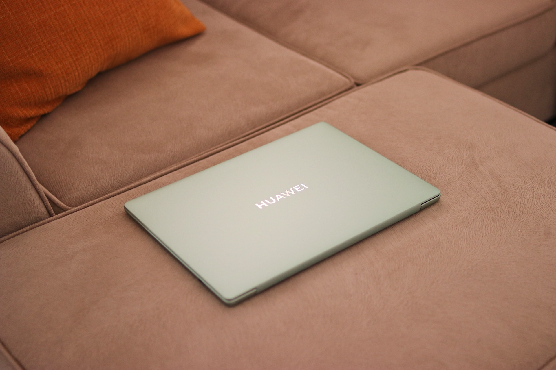 HI MATEBOOK 14 visual data 4